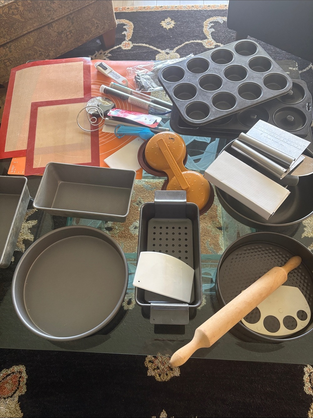 Nonstick Gray Bakeware Set with Baking Tools